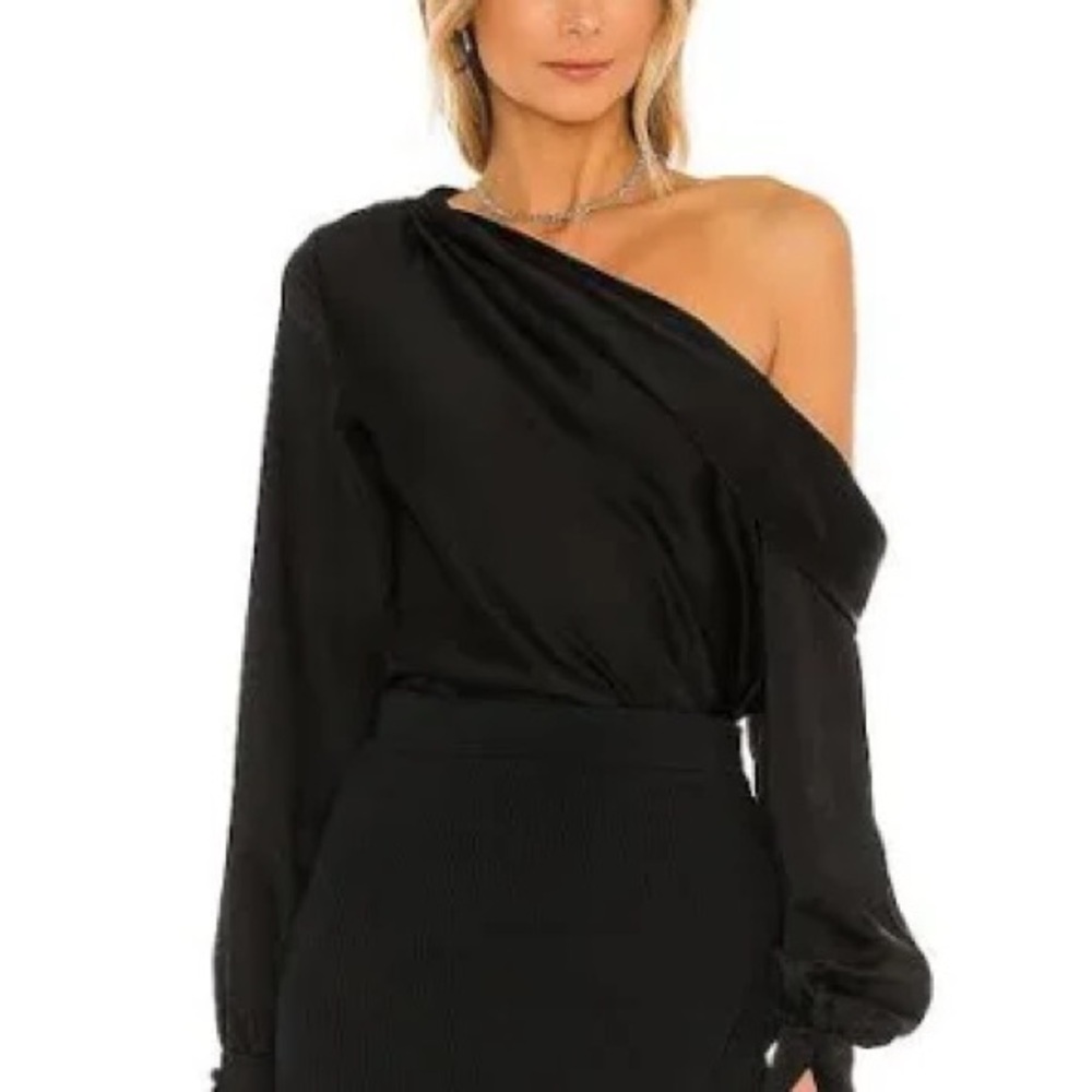BNWOT JONATHAN SIMKHAI ALICE ONE SHOULDER SATIN BLOUSE (XS)